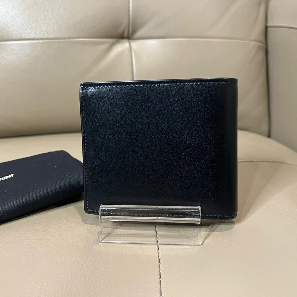 Saint Laurent Cassandre East/West wallet in smooth leather - Picture 5 of 11